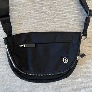 Lululemon All Night Festival Bag Micro 2L